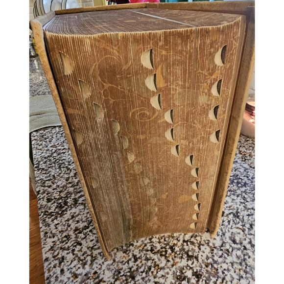 1956 Webster's New International Dictionary - Picture 4 of 13